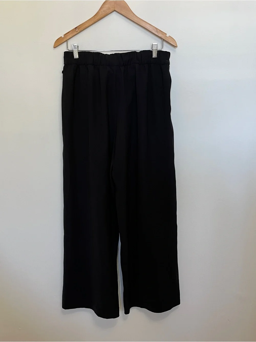 Lululemon Noir Long Trouser Pant Black in Size 12